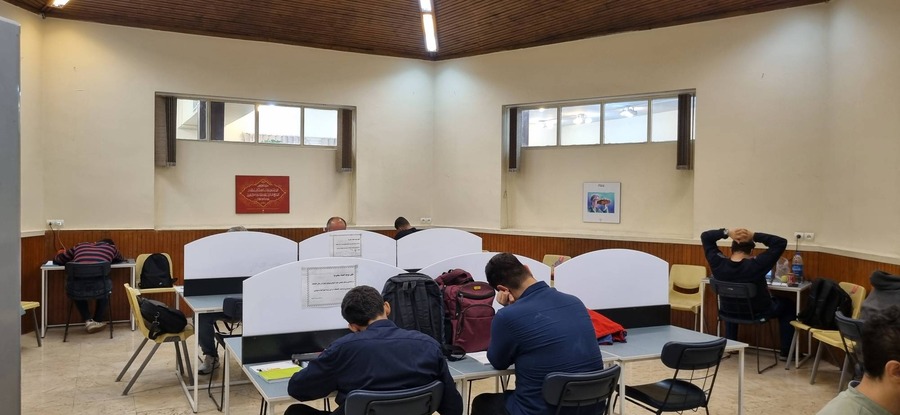 سالن مطالعه